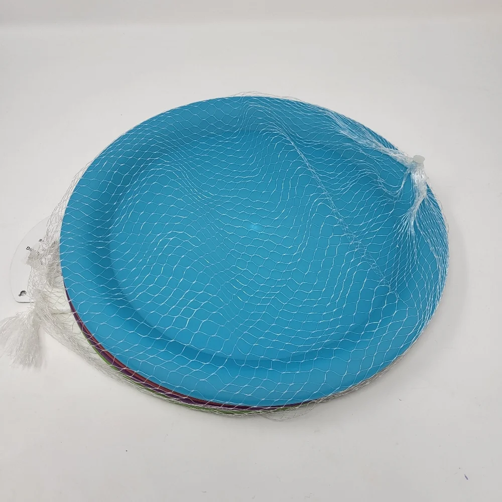 6 piece BPA free plastic multi color round plates new 10